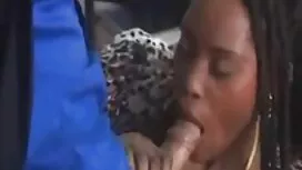 Très jolie femme fil ...